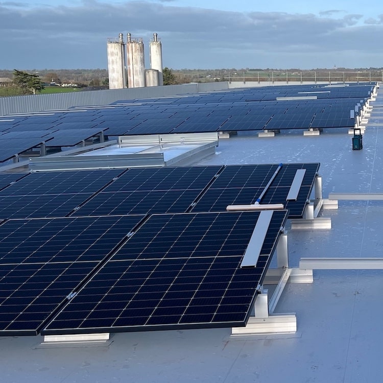 Installation panneaux photovoltaïques - Bâtiment tertiaire à la Guerche-de-Bretagne (35)