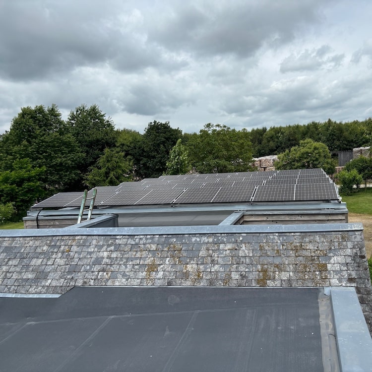 Installation panneaux photovoltaïques - Particulier Saint-Aubin-Fosse-Louvain (53)